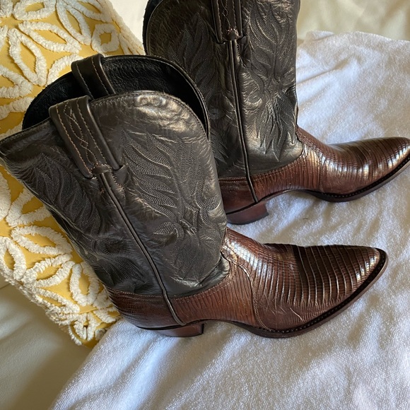 Brown and Black Cowboy Boots - Picture 4 of 4